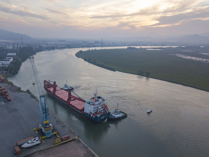 對外貿易一般指進出口嗎 對外貿易一般指進出口嗎